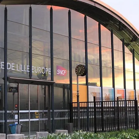 Renovated 3bed 2bath Διαμέρισμα *